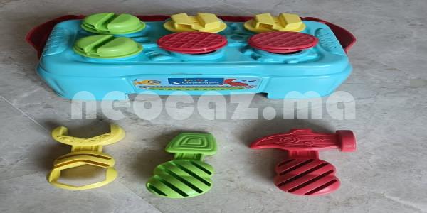 Jouets en parfait état à petits prix